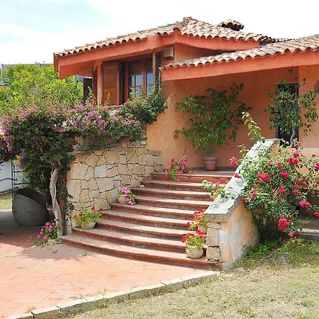 Fabry Con Piscina Villa Olbia